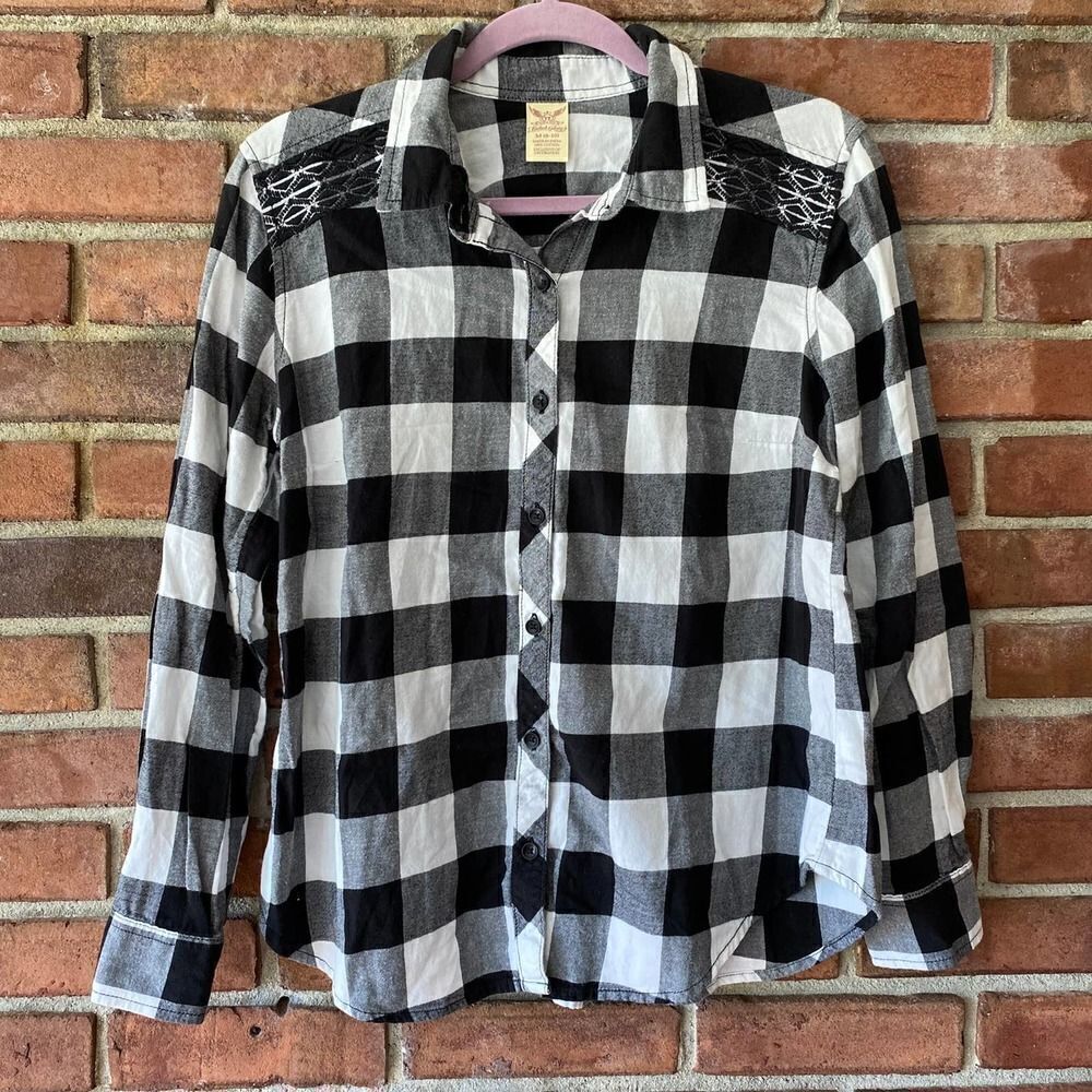 Faded Glory Black & White Buffalo Plaid Button Up with Embroidered Accent Medium